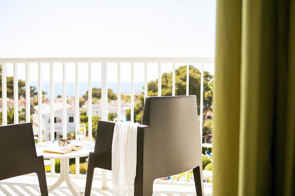 Globales Cala Blanca Hotel ภายนอก รูปภาพ