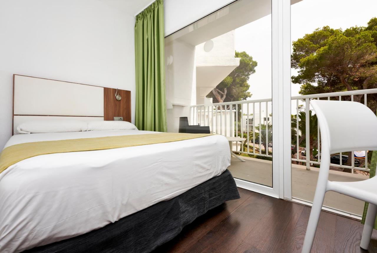 Globales Cala Blanca Hotel ภายนอก รูปภาพ